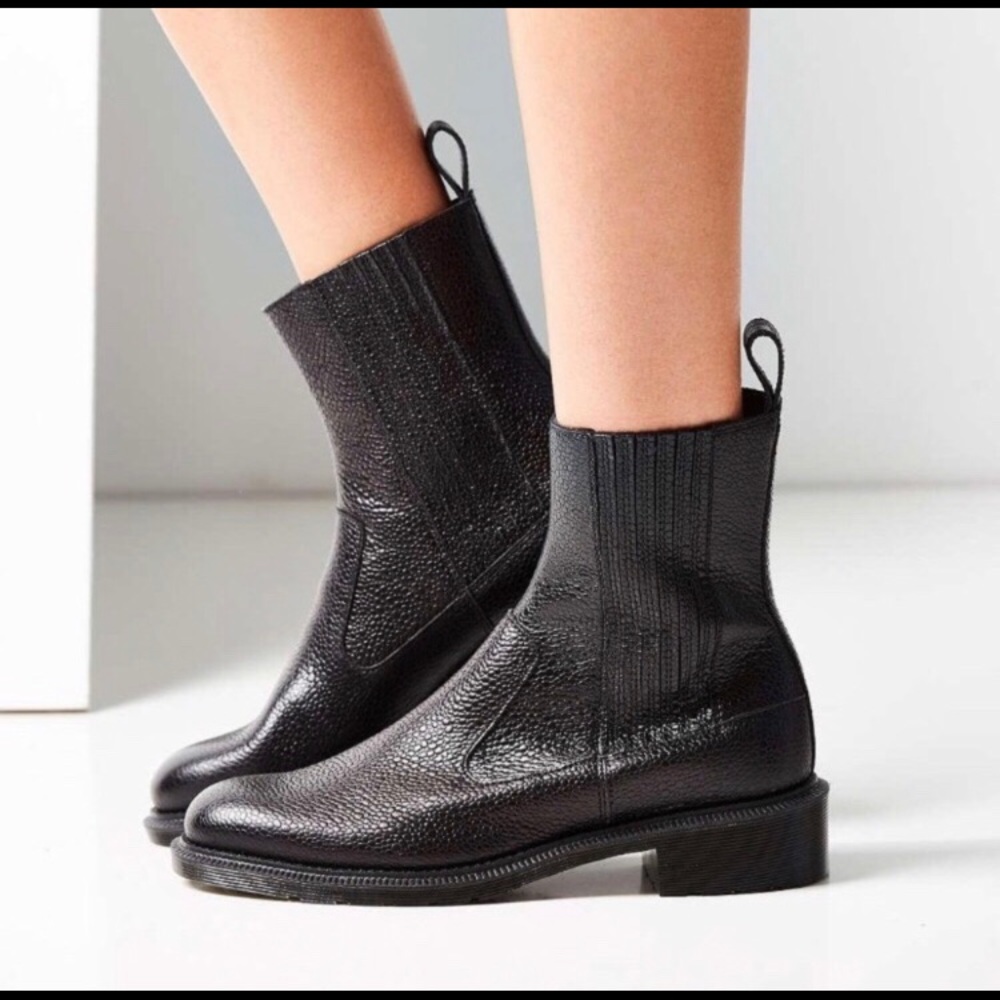 Dr. Martens Eleanore Chelsea Boots